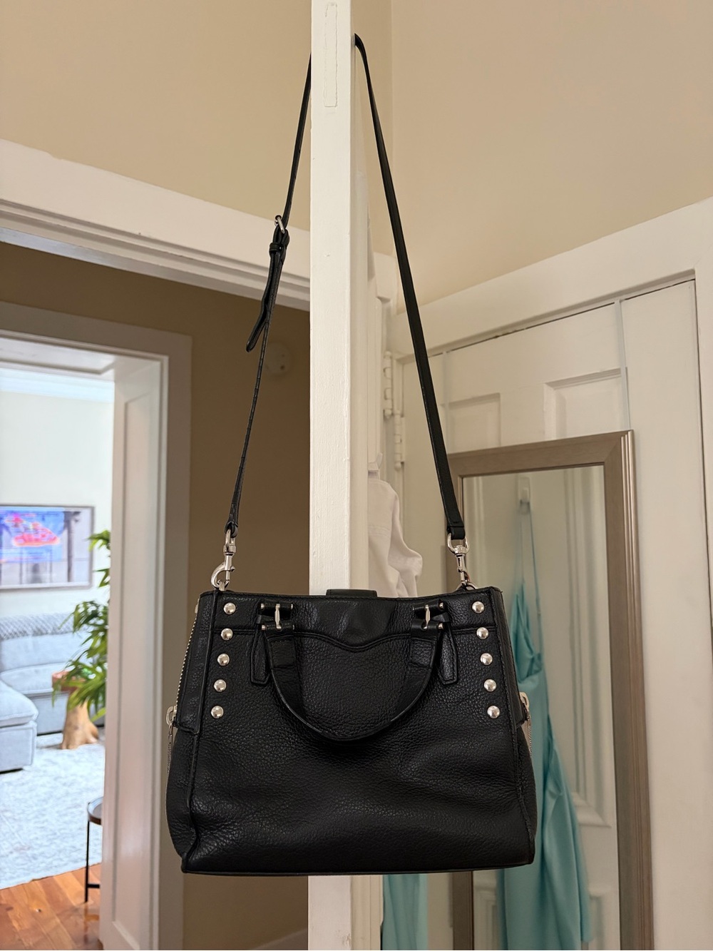 Rebecca Minkoff Crossbody Bag. GREAT CONDITION INSIDE AND OUT ! $50